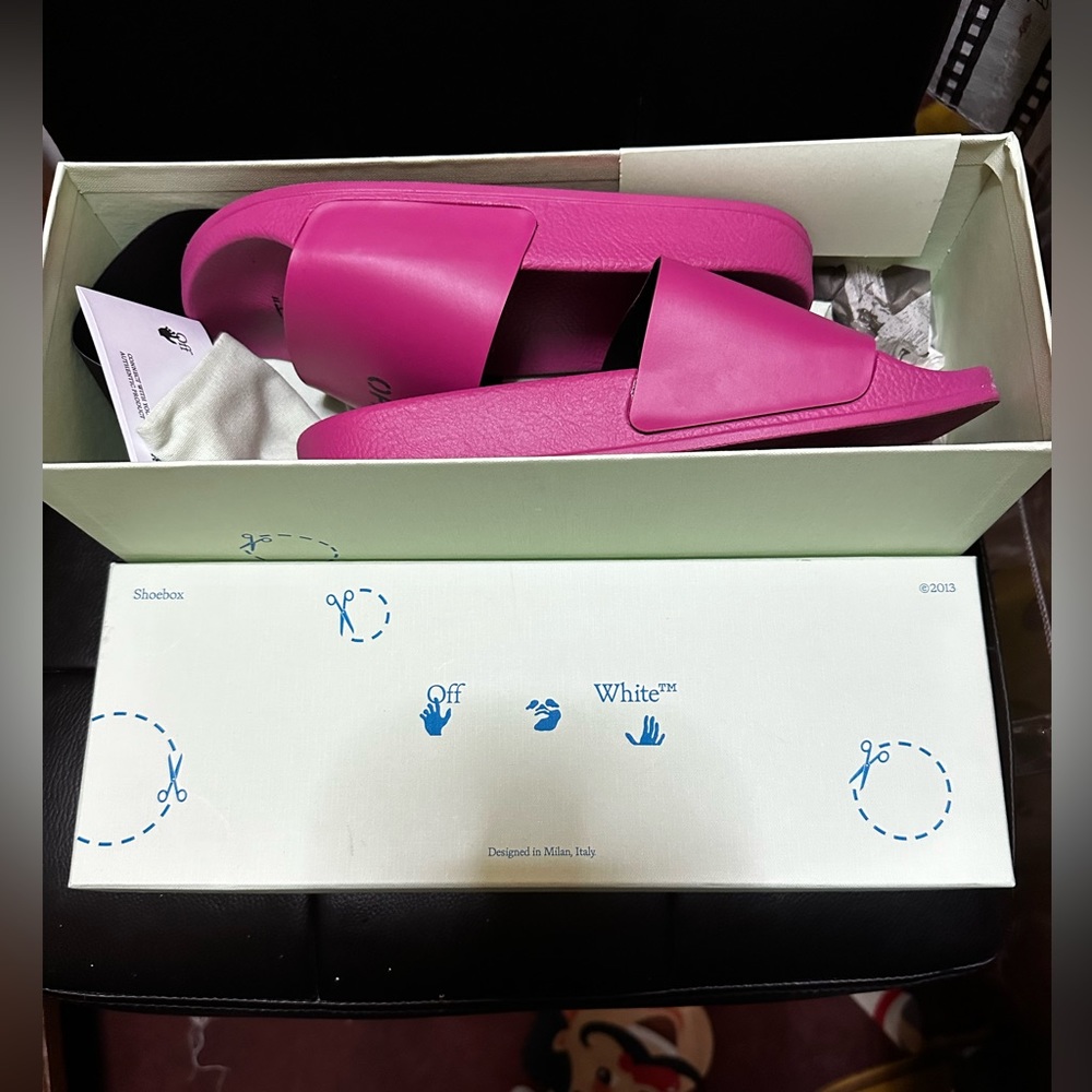 Brand New! Off-White Fuchsia Black Pool Slider Size 9